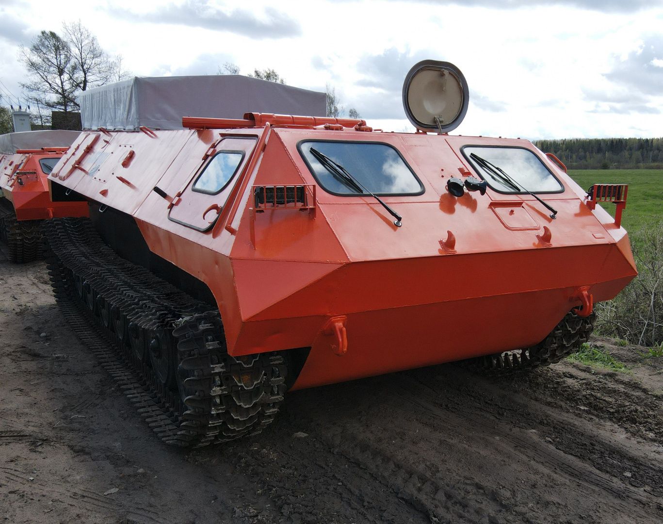 Вездеход ТГМ-2 (МТЛБУ) грузопассижарский с тентом
