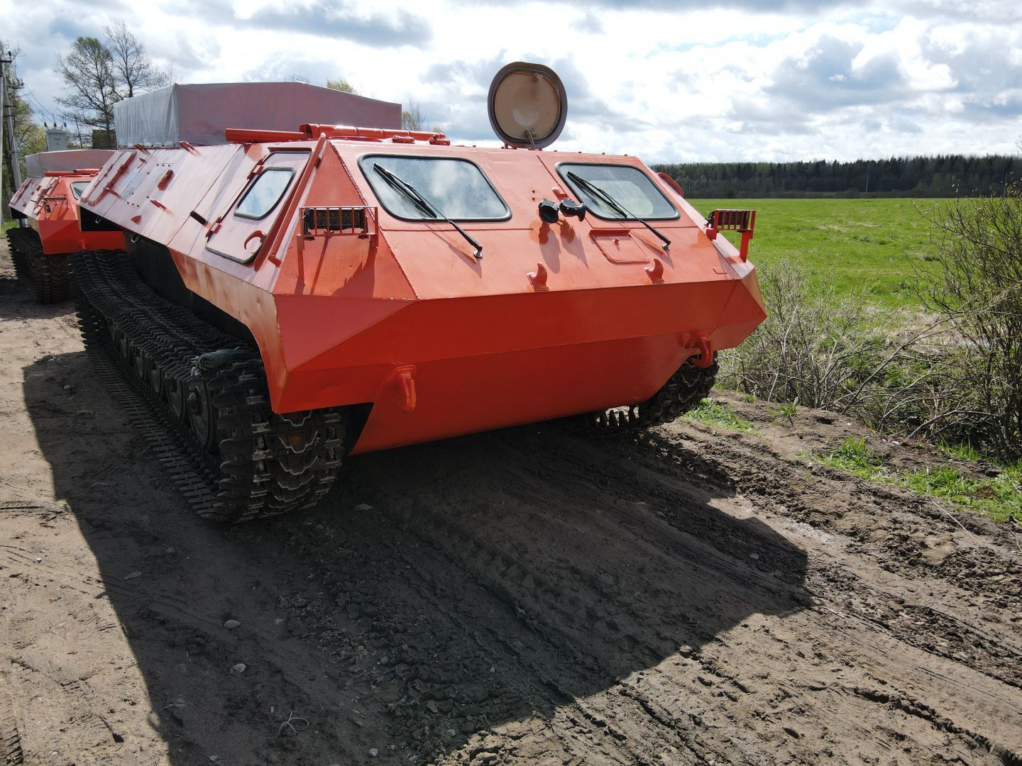Вездеход ТГМ-2 (МТЛБУ) грузопассижарский с тентом