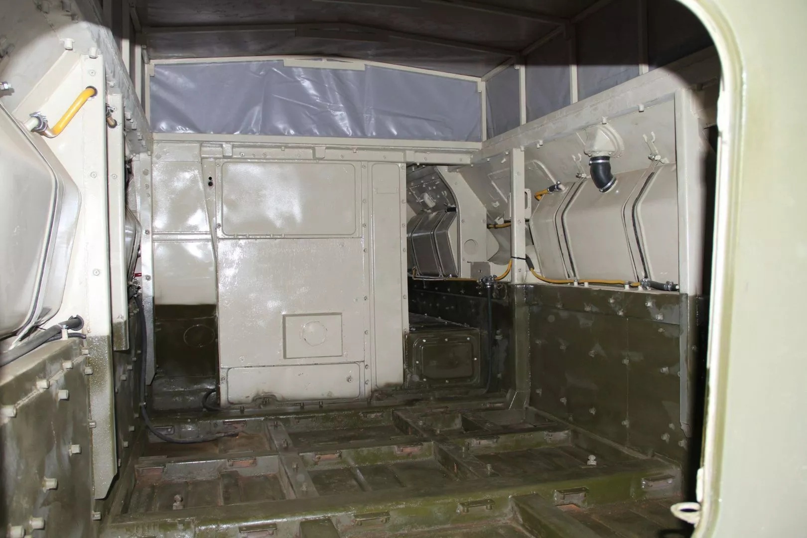 Вездеход ТГМ-2 (МТЛБУ) с краново-манипуляторной установкой