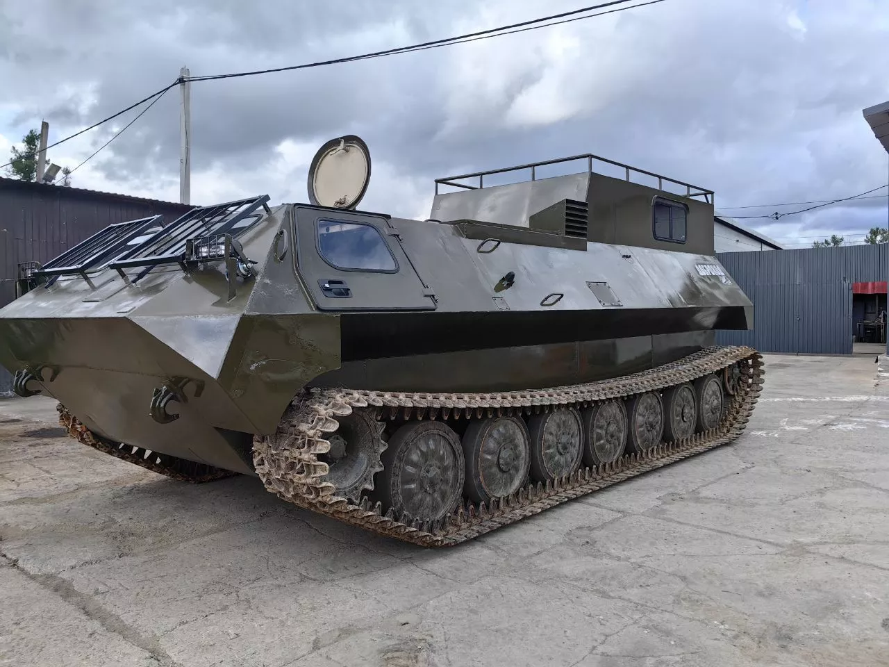 Вездеход ТГМ-2 (МТЛБУ) с жилым модулем